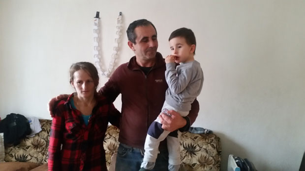 МУКЕ ТРОЧЛАНЕ ПОРОДИЦЕ ИЗ БРЕСТОВИКА: Петогодишњи син ометен у развоју, супруга на дијализи